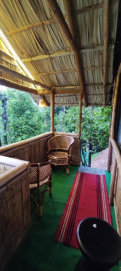 Fab - Bamboo Hut With Open Shower Munnar Exterior foto