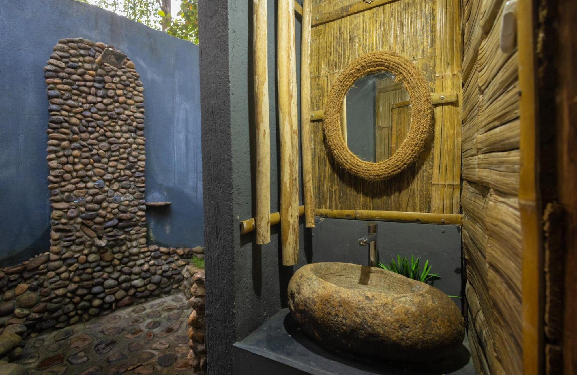 Fab - Bamboo Hut With Open Shower Munnar Exterior foto